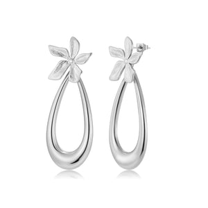 Oorstekers bloem druppel zilver