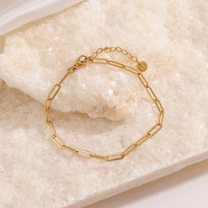 Armband kleine schakels goud