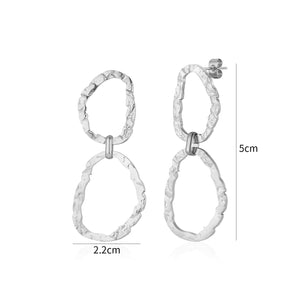 Oorstekers gevormde ringen zilver