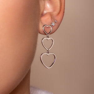 Drie hangende hartjes zilver